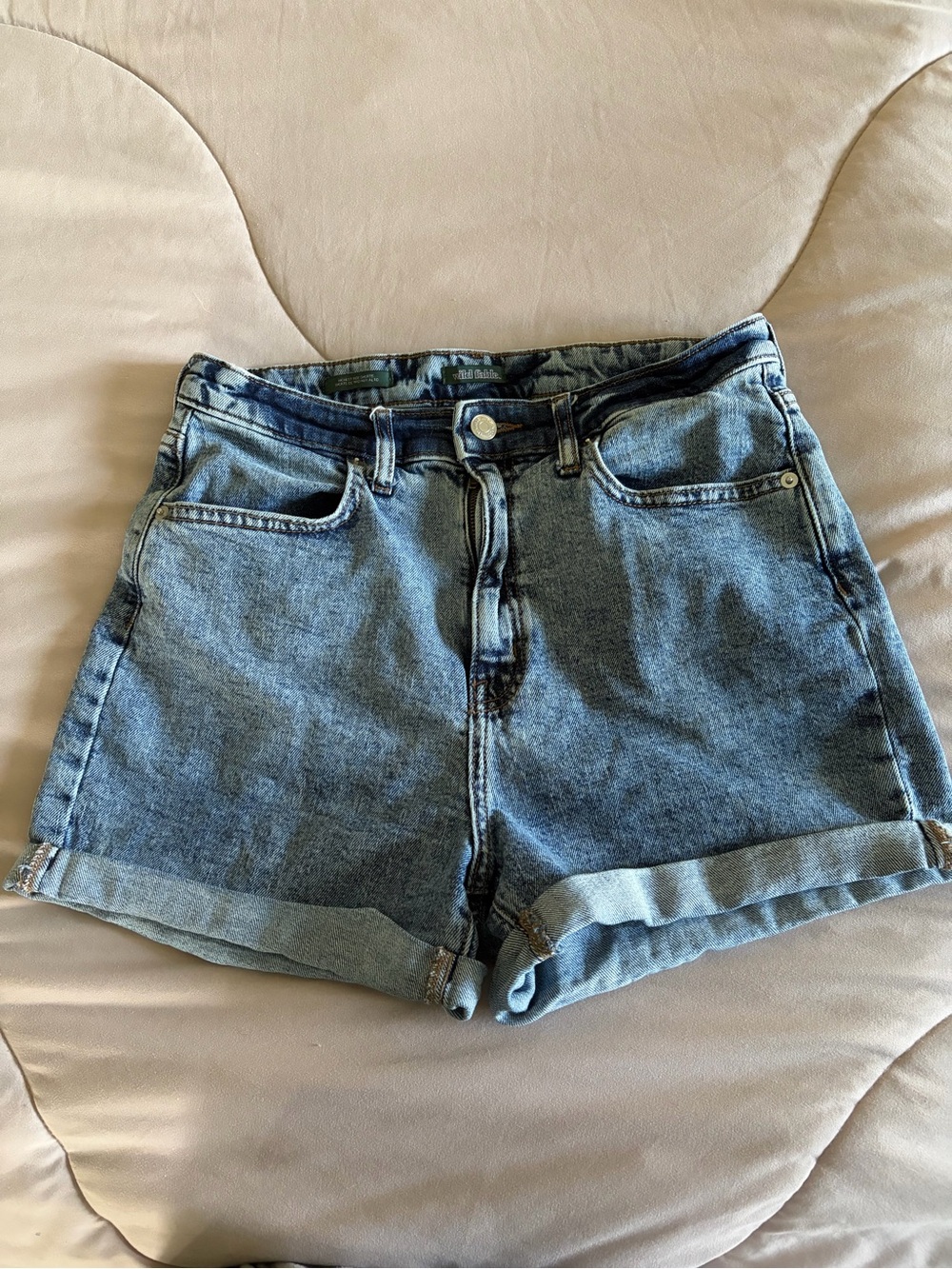 High-Rise Denim Roll-Cuff Women’s Shorts